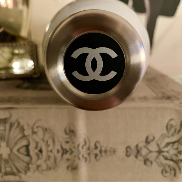 Custom Made Chanel Vacuum Seal Water Bottle!🖤. - Picture 3 of 6
